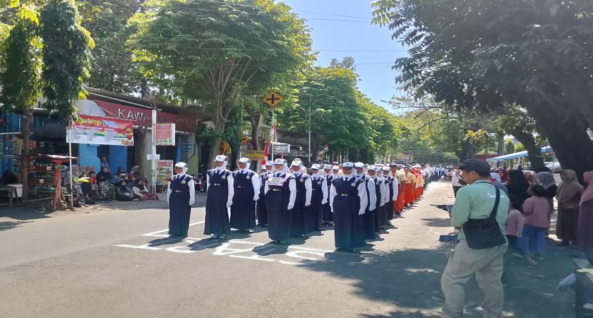 Lomba Gerak Jalan se-Kecamatan Kraksaan